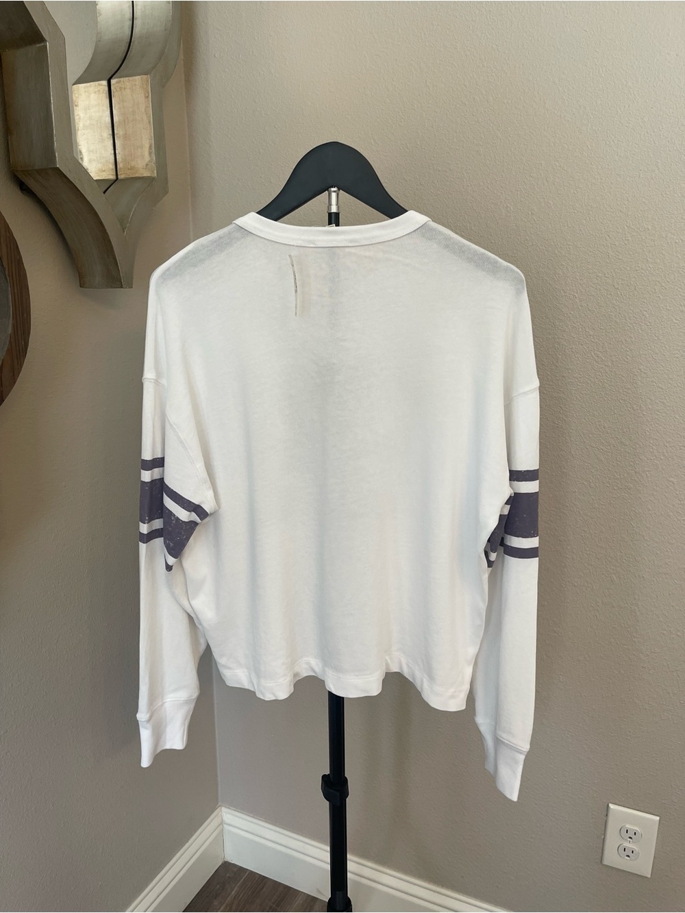 Madewell NWT Relaxed Crewneck Graphic 64 Tee in White And lavender/blue OA312 - Picture 4 of 10